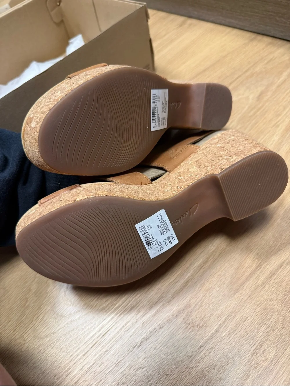 Clark’s sz 8 Giselle wedge sandal